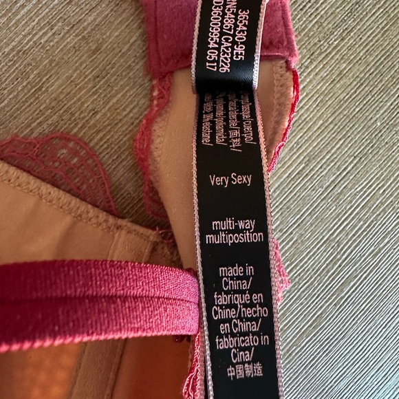 Victoria's Secret very sexy multi-way mauve Lace and Blue Paisley Bra Set 32d - Picture 6 of 7